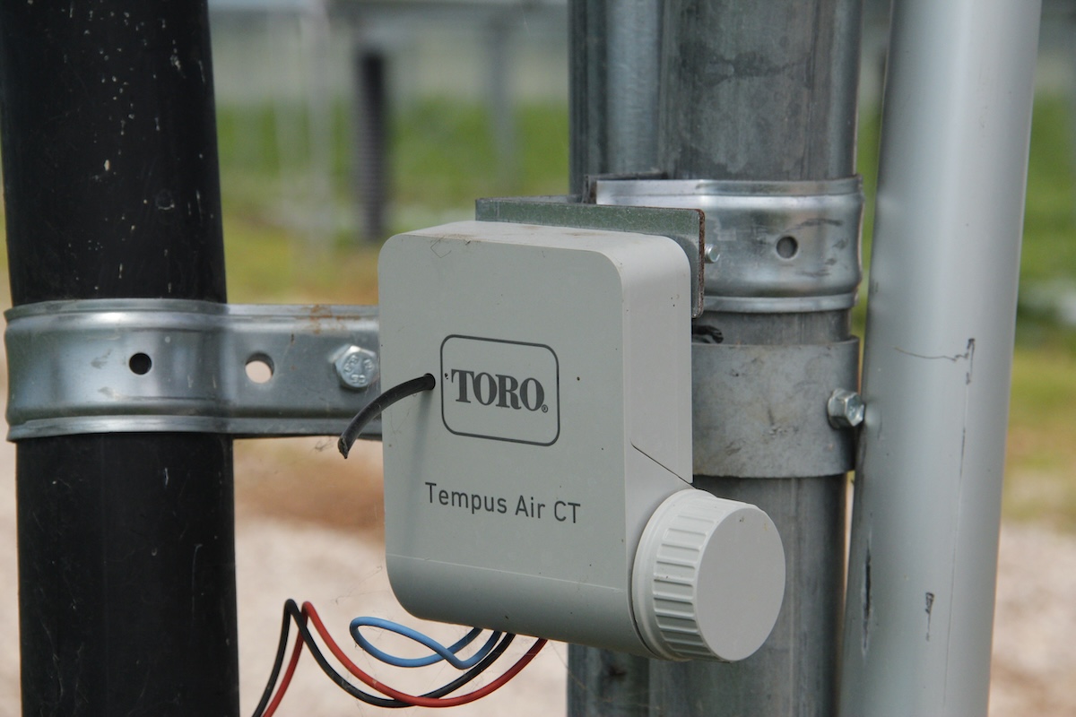 Modulo Tempus Air CT di Toro per il controllo di fino a 6 valvole idrauliche dell'impianto di irrigazione delle serre NGF